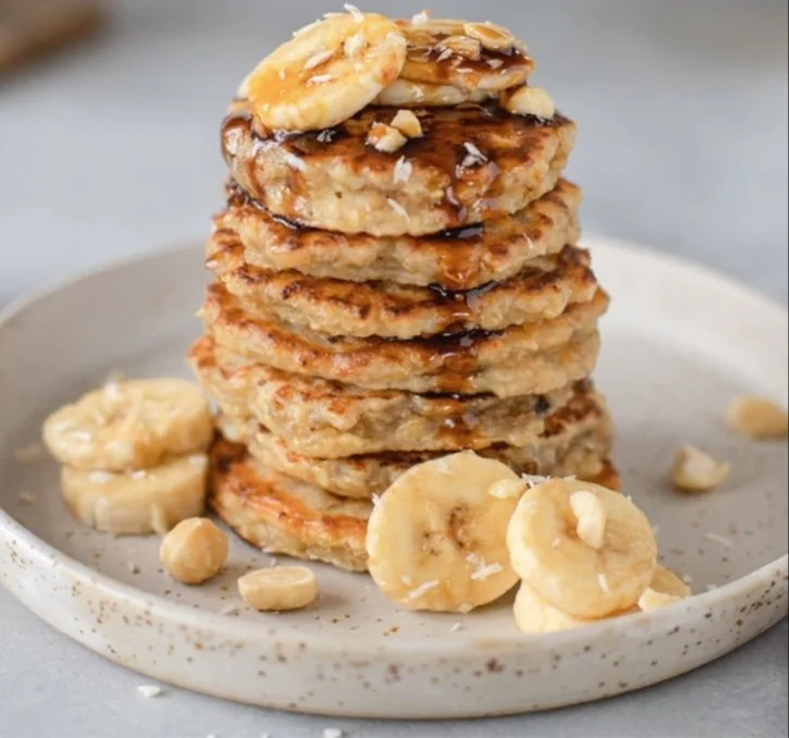 Healthy Banana Oatmeal Pancakes (Quick & Easy!)