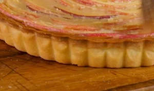 Delicious salted caramel apple tarts with a golden crust and apple filling